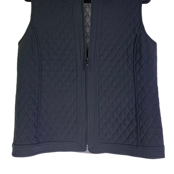 Gray & Black Houndstooth Reversible Quilted Zipper Vest - Picture 8 of 11